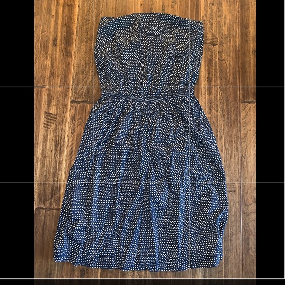 Dress - Picture 1 of 2